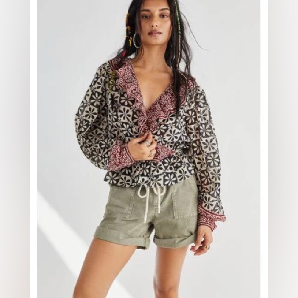 Free People Mikaela Printed Wrap Top Size S Batik Floral Ruffle Boho Peasant